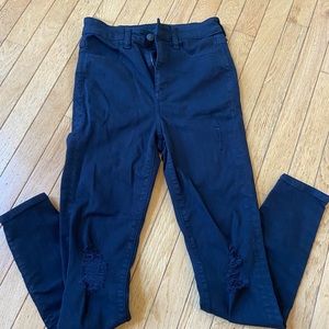 American Eagle Black Ripped Skinny Jeans Size:4